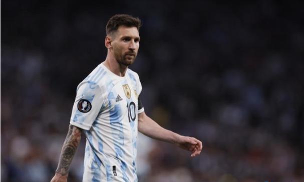 大帽申京、暴扣杜兰特！文班亚马击溃火箭，致命1大缺陷令人绝望